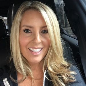 Meet your Posher, Shawna